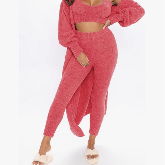 Fuzzy 3-piece Pant Set - Picture 4 of 10